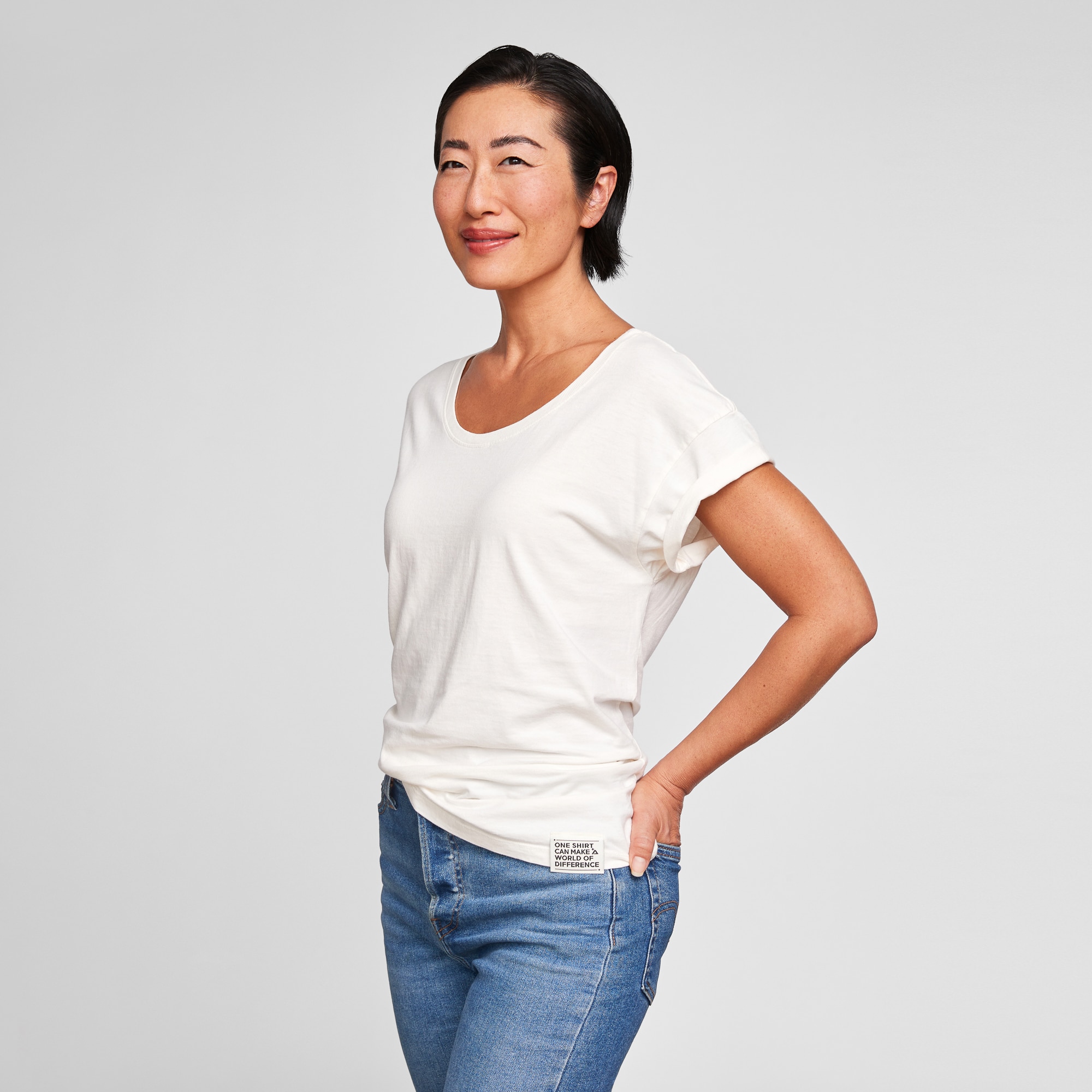 WHISPER WHITE ORGANIC BOXY SCOOP White Organic Boxy Scoop by ALTER X